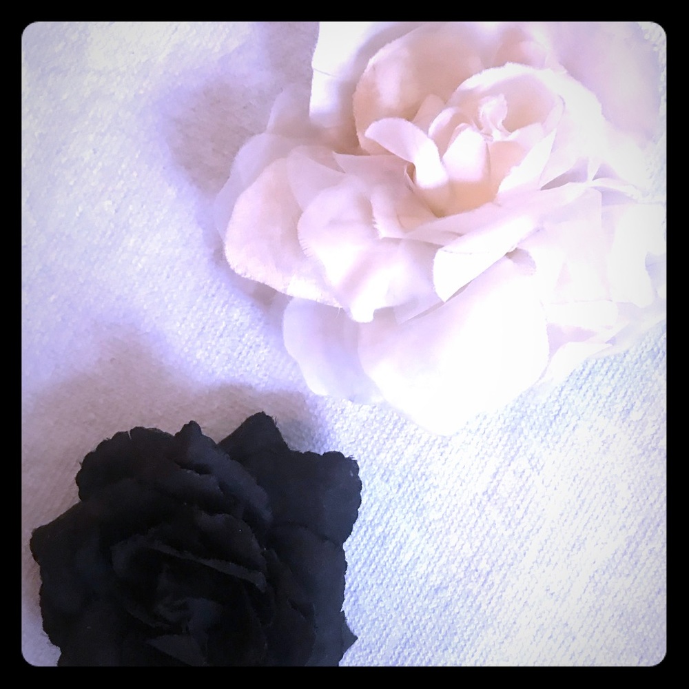 Black and white hair flowers